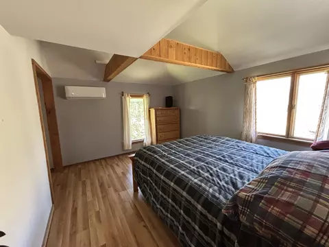Bedroom - 19 River Run Dr, Hyde Park, VT 05655 photo 1 of 2