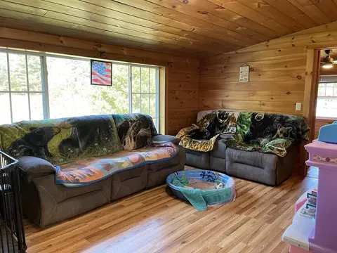 19 Back Ashuelot Rd, Winchester, NH 03470