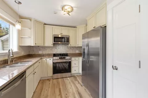 21 Fells Way #B, Laconia, NH 03246