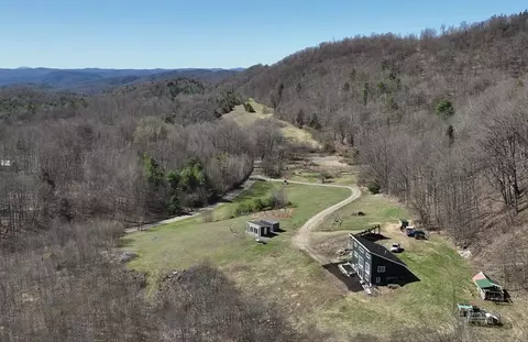 167 Ward Hill Rd, Tunbridge, VT 05077