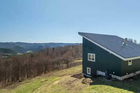 167 Ward Hill Rd, Tunbridge, VT 05077