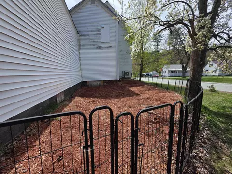 196 Union St, Springfield, VT 05156 photo 8