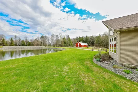 348 Maple Rdg, Coventry, VT 05825