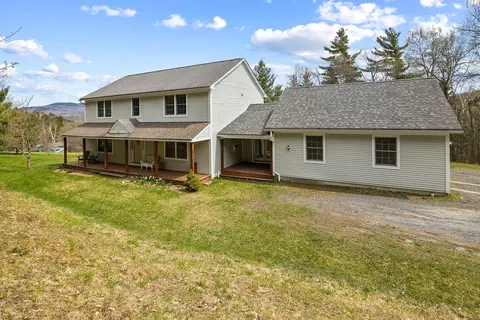165 Morningstar Dr, Warren, VT 05674