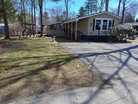 8 Cheryl Dr, Concord, NH 03303