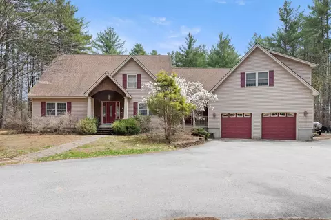 76 Old Mill Rd, Lee, NH 03861