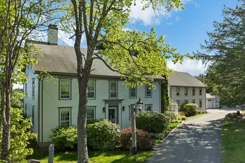 14 Curtis Rd, Gilford, NH 03249
