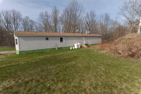 Exterior - 831 Mccarthy Rd, Williamstown, VT 05679 photo 5 of 7