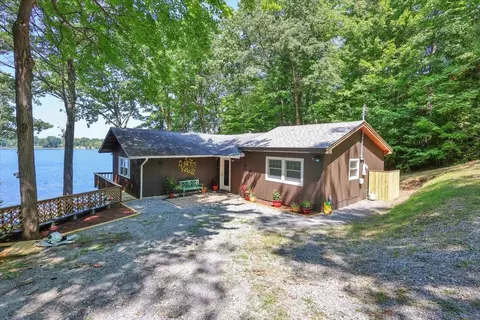 548 Monkton Rd, Monkton, VT 05469