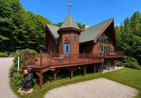 20 Crest Ln, Madison, NH 03849