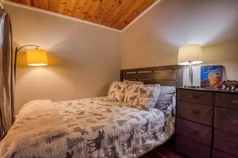Bedroom - 169 E Danforth Rd, Freedom, NH 03836 photo 2 of 6