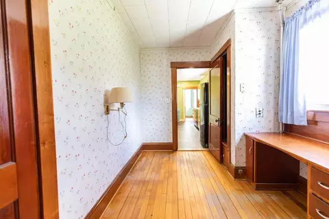 Entry Way - 9 Tuttle St, Rockingham, VT 05101 photo 4 of 8