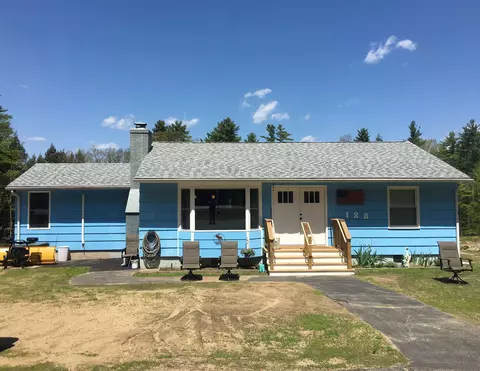 128 Old Lake Shore Rd, Gilford, NH 03249