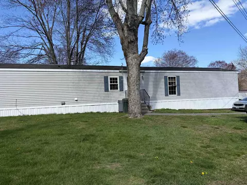 91 Crystal Springs Way, Somersworth, NH 03878