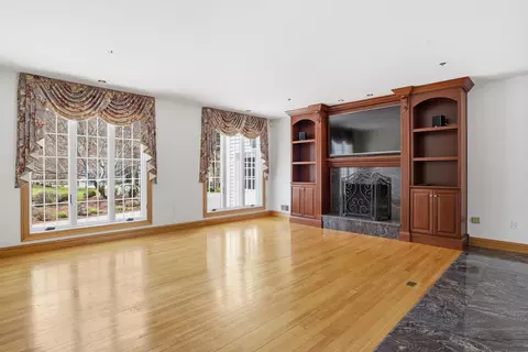 Living - 12 Winding Brook Dr, Stratham, NH 03885 photo 6 of 9