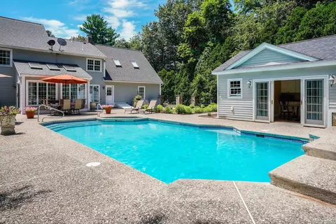 Exterior - 12 Winding Brook Dr, Stratham, NH 03885 photo 9 of 10