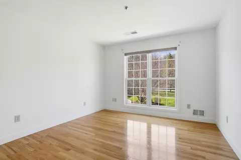 Bedroom - 12 Winding Brook Dr, Stratham, NH 03885 photo 1 of 6