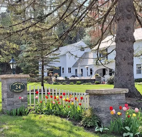 24 Sawyers Crossing Rd, Swanzey, NH 03446