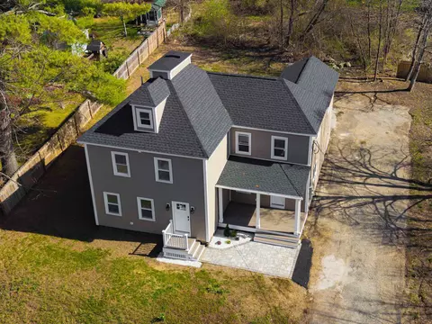 27 Washington St, Ashland, NH 03217