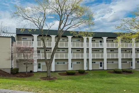 23 Pleasant St #1-1, Meredith, NH 03253