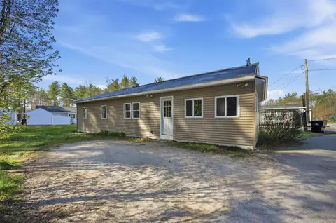31 Page Rd #14, Litchfield, NH 03052