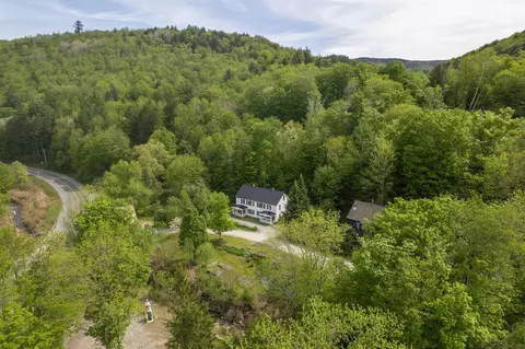 37 Robinson Ave, Rochester, VT 05767