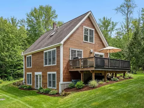 477 Mansfield View Rd, Stowe, VT 05672