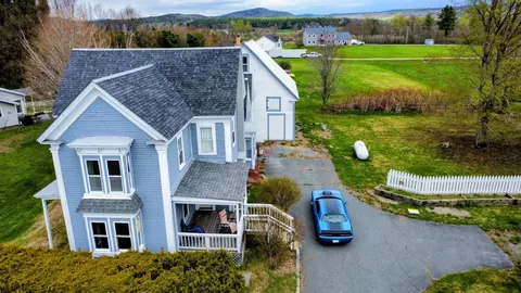 65 Benton Rd, Haverhill, NH 03774