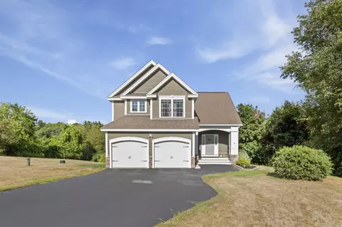 3 Orchard Hill Rd, Epping, NH 03042