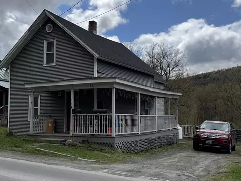 12 Park St, Randolph, VT 05060