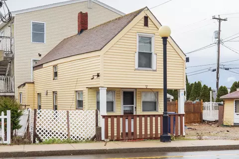 Exterior - 26 B St, Hampton, NH 03842 photo 10 of 10