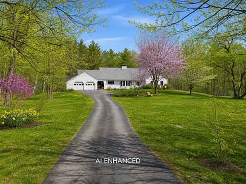 66 Lyford Rd, Brookfield, NH 03872