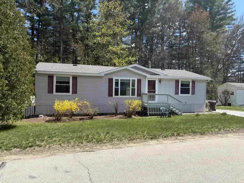 10 Eric Ave, Nashua, NH 03062