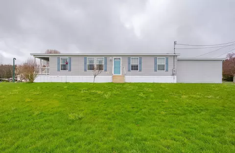 31 Meredith Dr, Hampstead, NH 03841