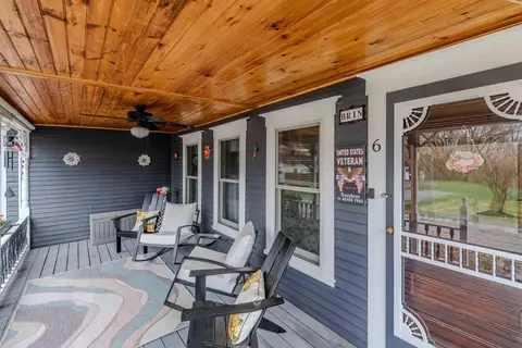 6 Cromwell Dr, Woodsville, NH 03785