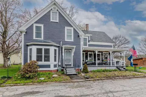 6 Cromwell Dr, Woodsville, NH 03785