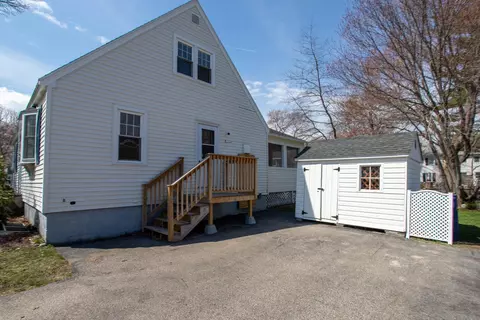Exterior - 4 Hutchinson Dr, Hampton, NH 03842 photo 3 of 10
