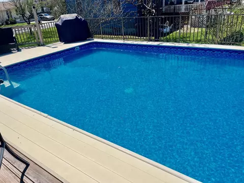 Exterior - 4 Hutchinson Dr, Hampton, NH 03842 photo 6 of 10