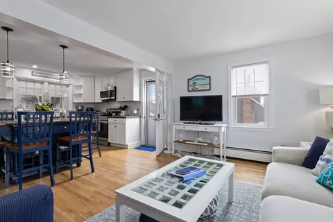 Living - 4 Hutchinson Dr, Hampton, NH 03842 photo 1 of 4