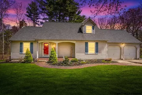 112 Hardy Rd, Londonderry, NH 03053