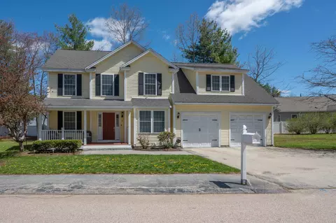 2 Lowther Pl, Nashua, NH 03062