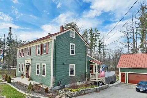 60 Highland St, Plymouth, NH 03264