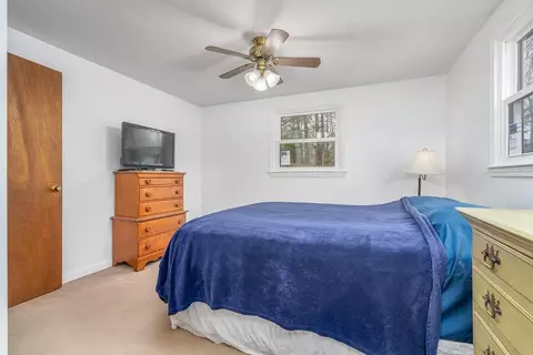 Bedroom - 2 Mccrillis Rd, Nottingham, NH 03290 photo 1 of 6