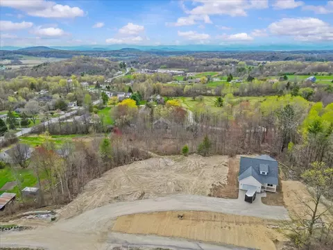 6 Theresa Way #6, Hinesburg, VT 05461