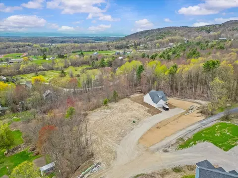 8 Theresa Way #8, Hinesburg, VT 05461