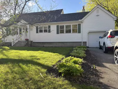 23 Jericho Rd, Pelham, NH 03076
