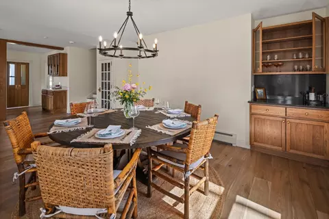 Dining - 405 Maple St, Stowe, VT 05672 photo 2 of 4