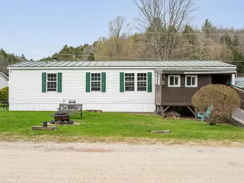 77 Ash Ln, Starksboro, VT 05487