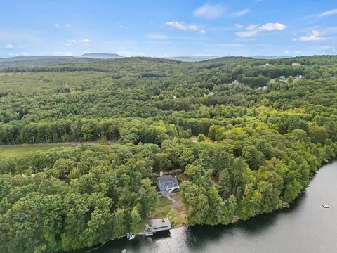 116 Martin Rd, Weare, NH 03281