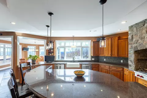 Kitchen - 6 Crescent Dr, Bow, NH 03304 photo 3 of 4